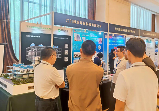 绿润科技展位更是人气爆棚,咨询不断 绿润科技展位更是人气爆棚,咨询不断